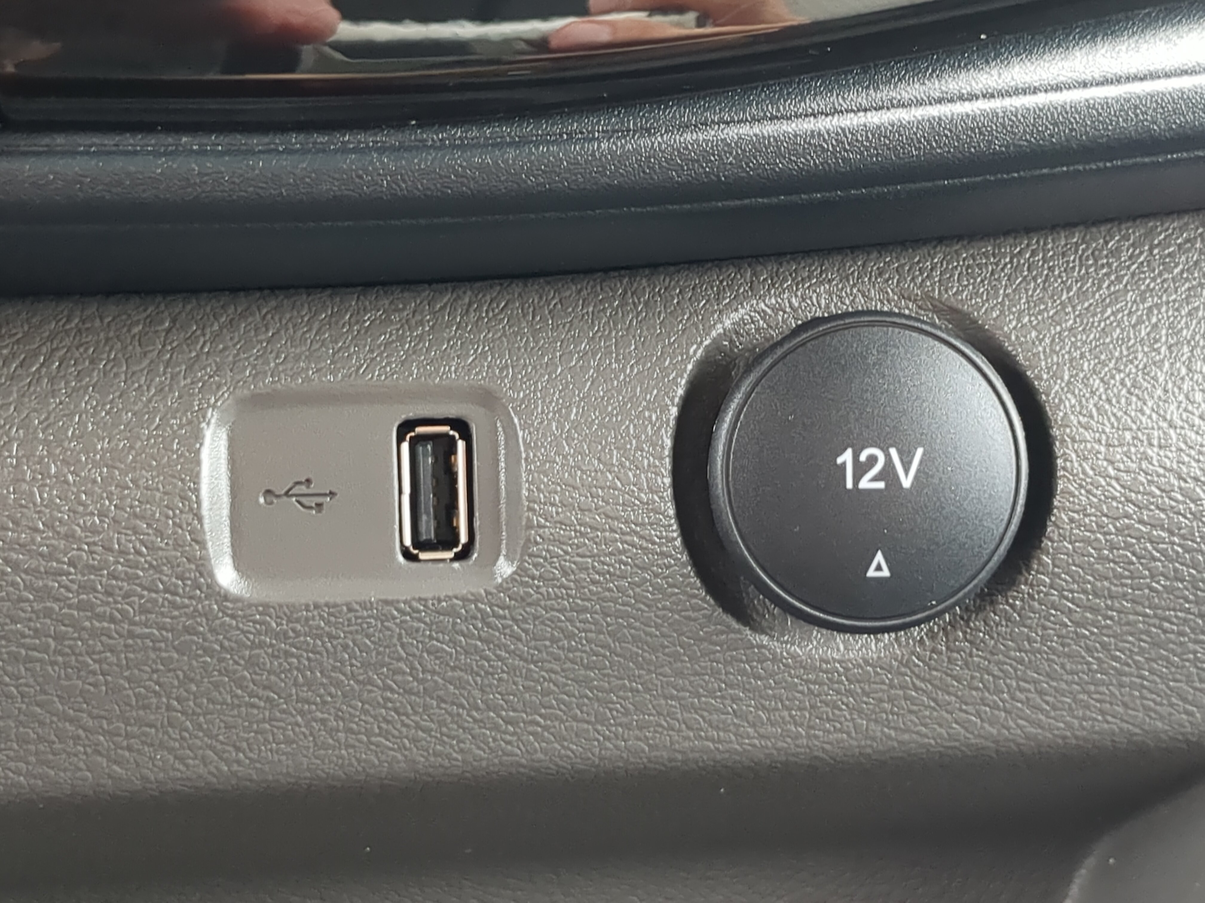 Certified 2025 Ford Transit 350 XLT RWD image 20