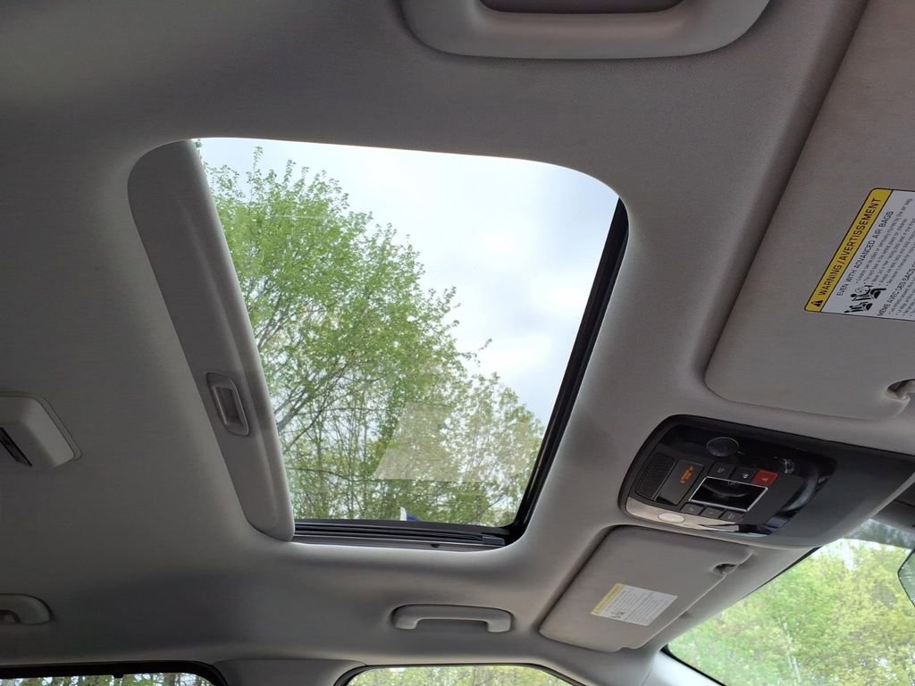 Used 2023 Kia Carnival SX Prestige FWD image 13