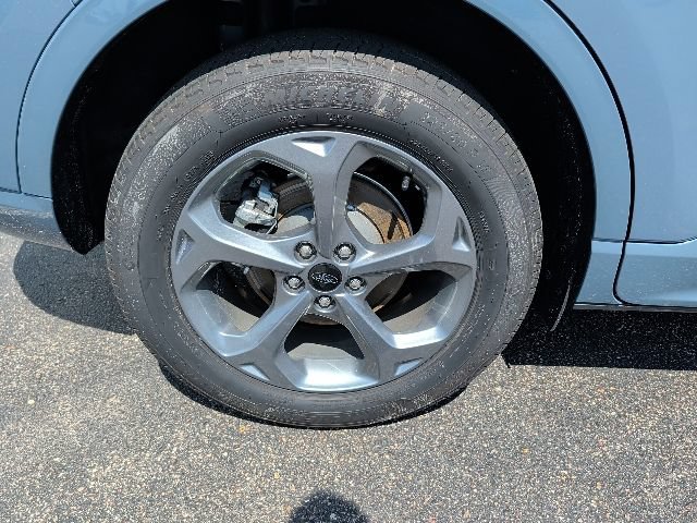 Certified 2023 Ford Escape ST-Line w/ Tech Pack #1 AWD/4WD image 9
