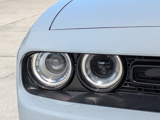 Used 2022 Dodge Challenger R/T w/ Blacktop Package image 9