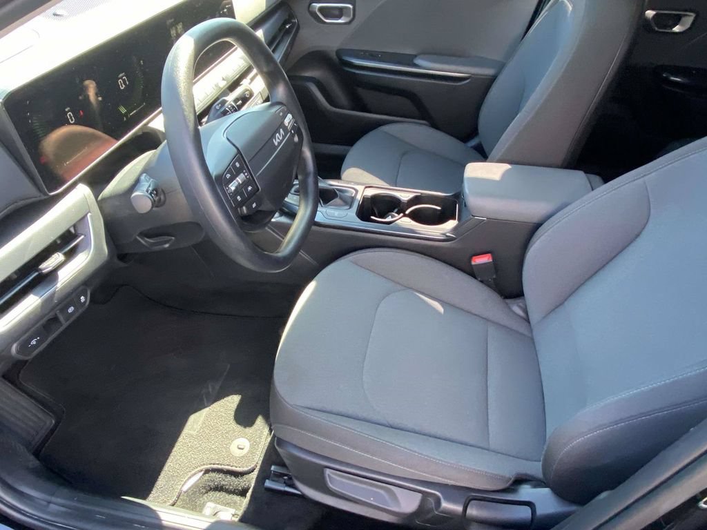 Used 2025 Kia K4 FWD image 13