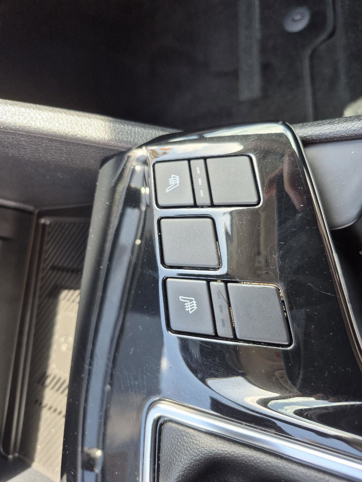 Used 2023 Kia Sportage EX FWD image 11