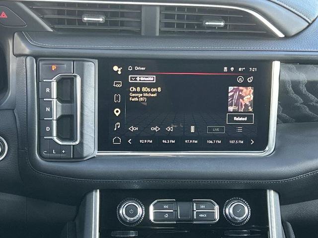 Used 2022 GMC Yukon XL Denali w/ Denali Premium Package AWD/4WD image 15