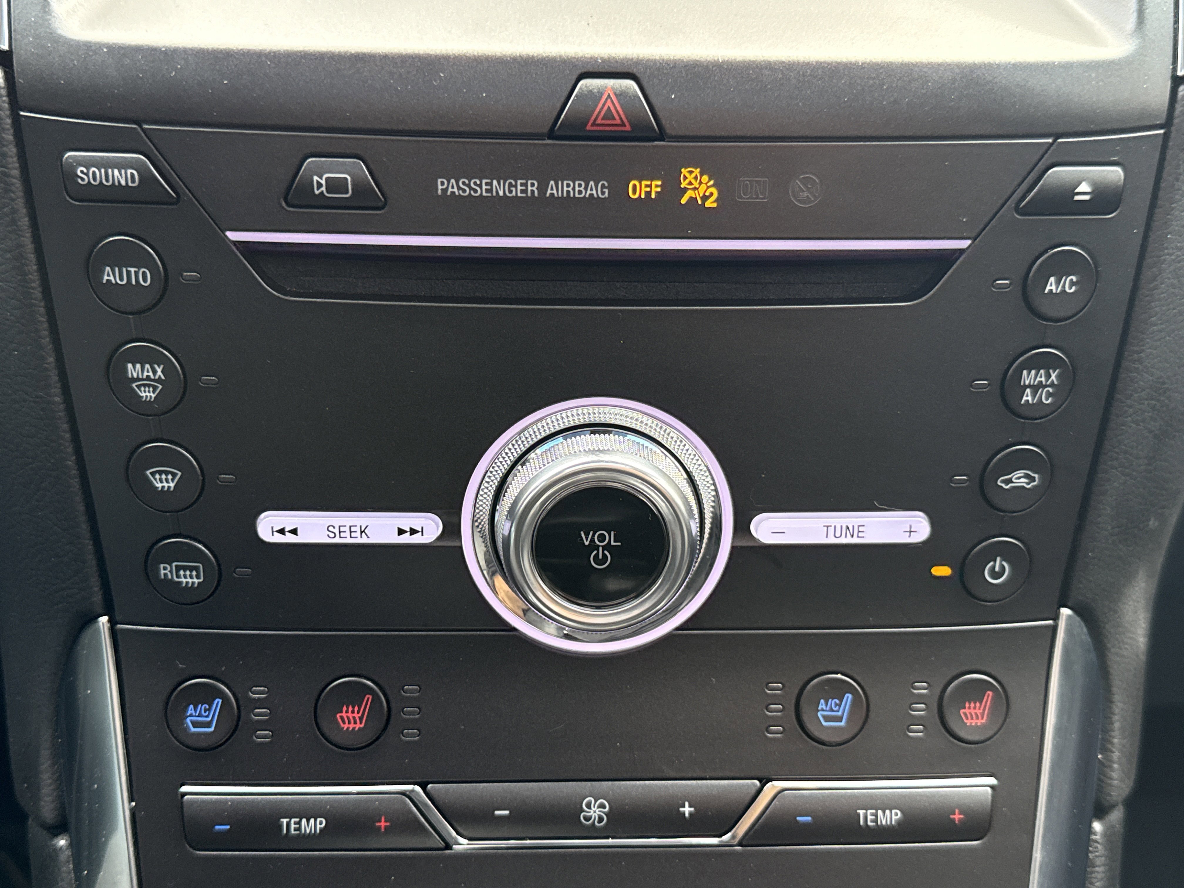 Certified 2019 Ford Edge Titanium w/ Equipment Group 301A image 24