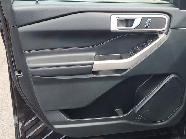 Certified 2023 Ford Explorer XLT w/ Equipment Group 202A image 10