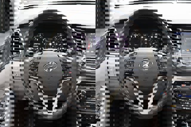 Used 2018 Hyundai Tucson Value w/ Cargo Package image 25