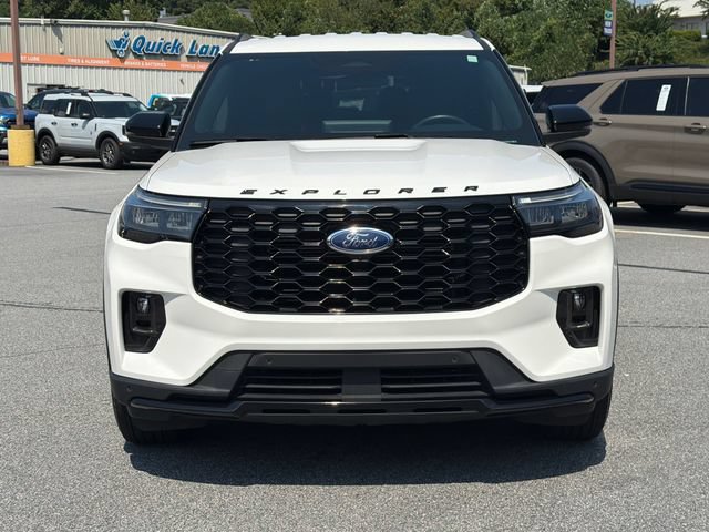 Certified 2025 Ford Explorer ST-Line AWD/4WD image 2