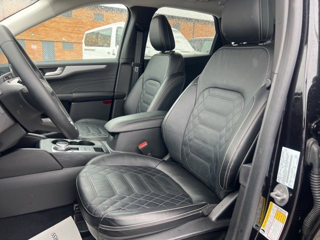 Certified 2023 Ford Escape Platinum w/ Premium Technology Package image 20