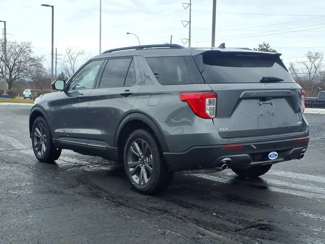 Certified 2023 Ford Explorer XLT w/ Equipment Group 202A image 2