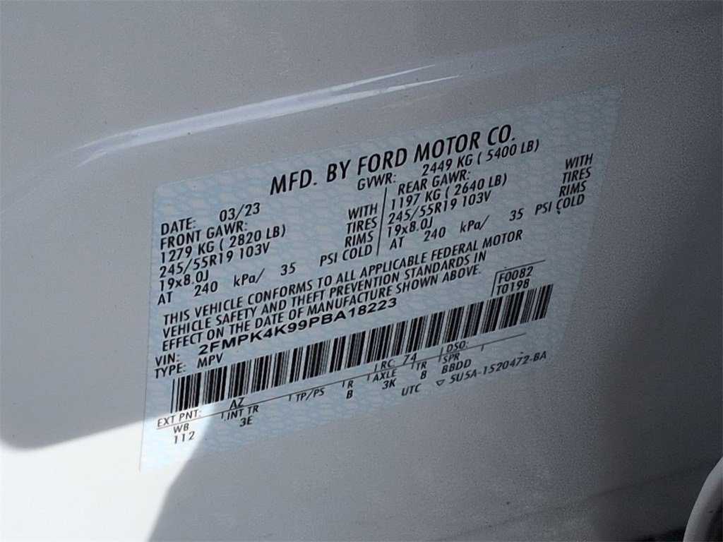 Certified 2023 Ford Edge Titanium w/ Class II Trailer Tow Package image 35