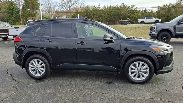 Used 2024 Toyota Corolla Cross LE w/ Moonroof Package AWD/4WD image 10