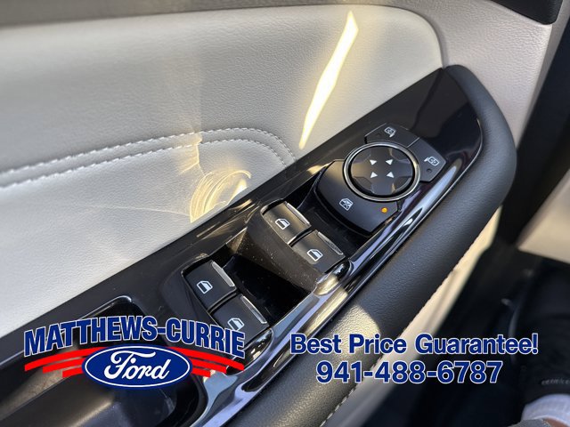 Certified 2019 Ford Edge Titanium w/ Equipment Group 301A AWD/4WD image 27