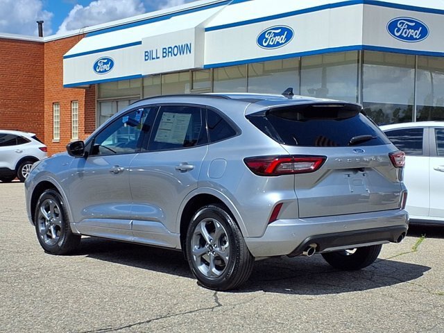 Certified 2024 Ford Escape ST-Line w/ Tech Pack #1 AWD/4WD image 2