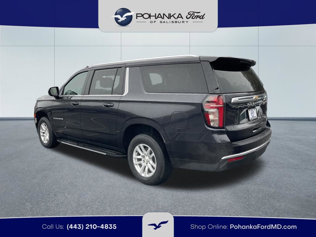 Used 2024 Chevrolet Suburban LT AWD/4WD image 7