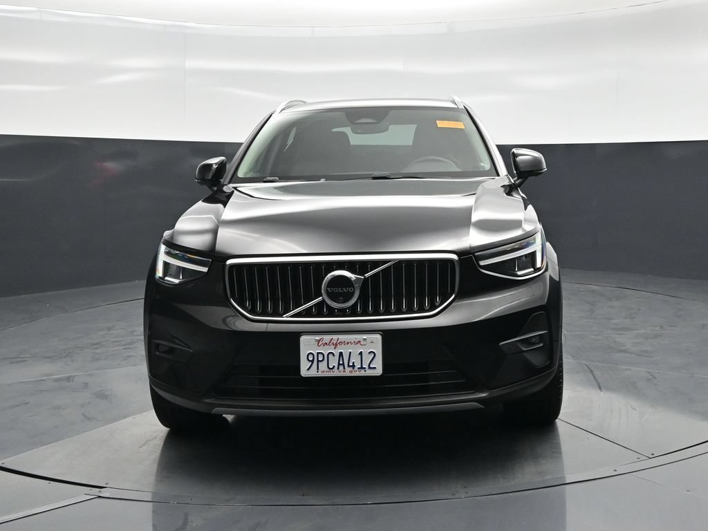 Used 2025 Volvo XC40 B5 Plus AWD/4WD image 25