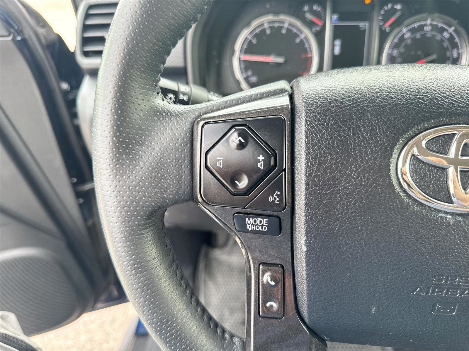 Used 2022 Toyota 4Runner TRD Off-Road Premium image 29