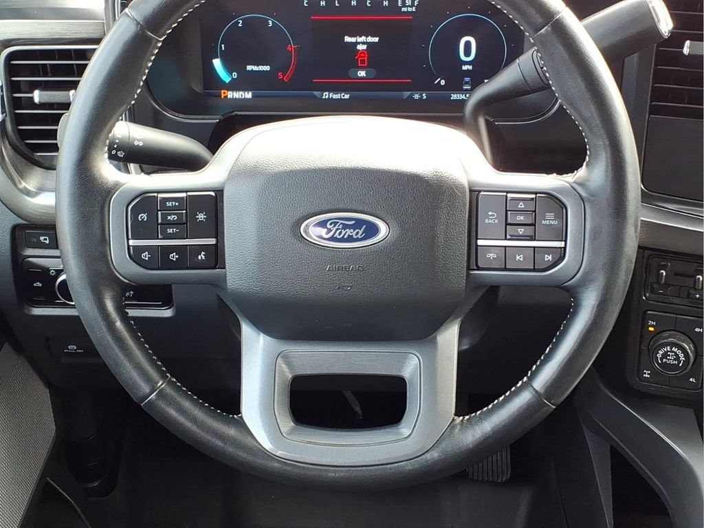Certified 2024 Ford F350 Lariat w/ Tremor Off-Road Package AWD/4WD image 15