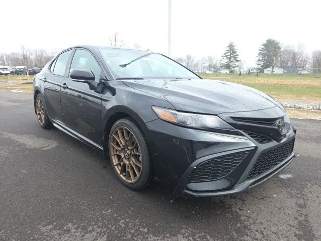 Used 2023 Toyota Camry SE w/ Convenience Package image 5