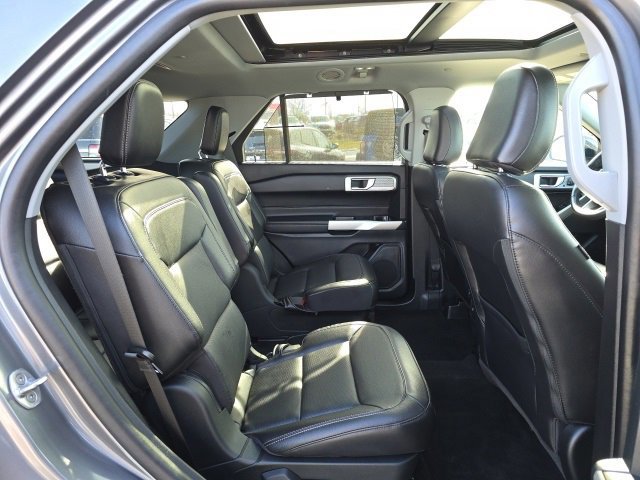 Certified 2021 Ford Explorer Limited w/ Hybrid Equipment Group 310A image 19