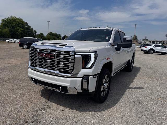 Used 2024 GMC Sierra 2500 Denali w/ Denali Reserve Package AWD/4WD image 3
