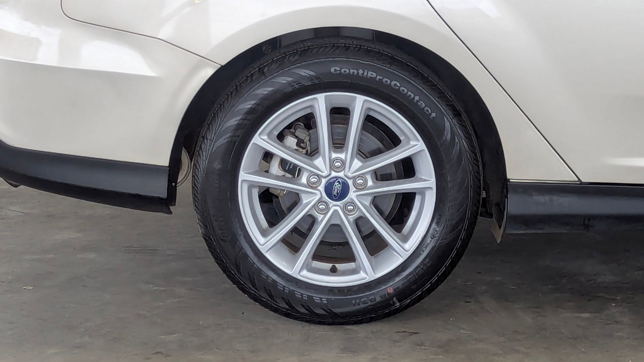 Certified 2018 Ford Focus SE image 11