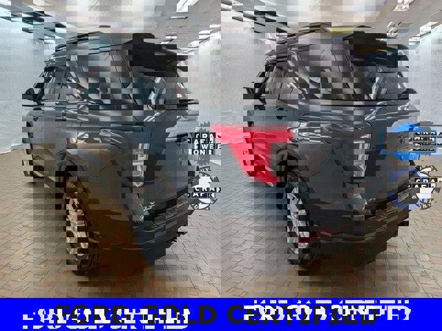 Certified 2023 Ford Explorer XLT w/ Class IV Trailer Tow Package image 3