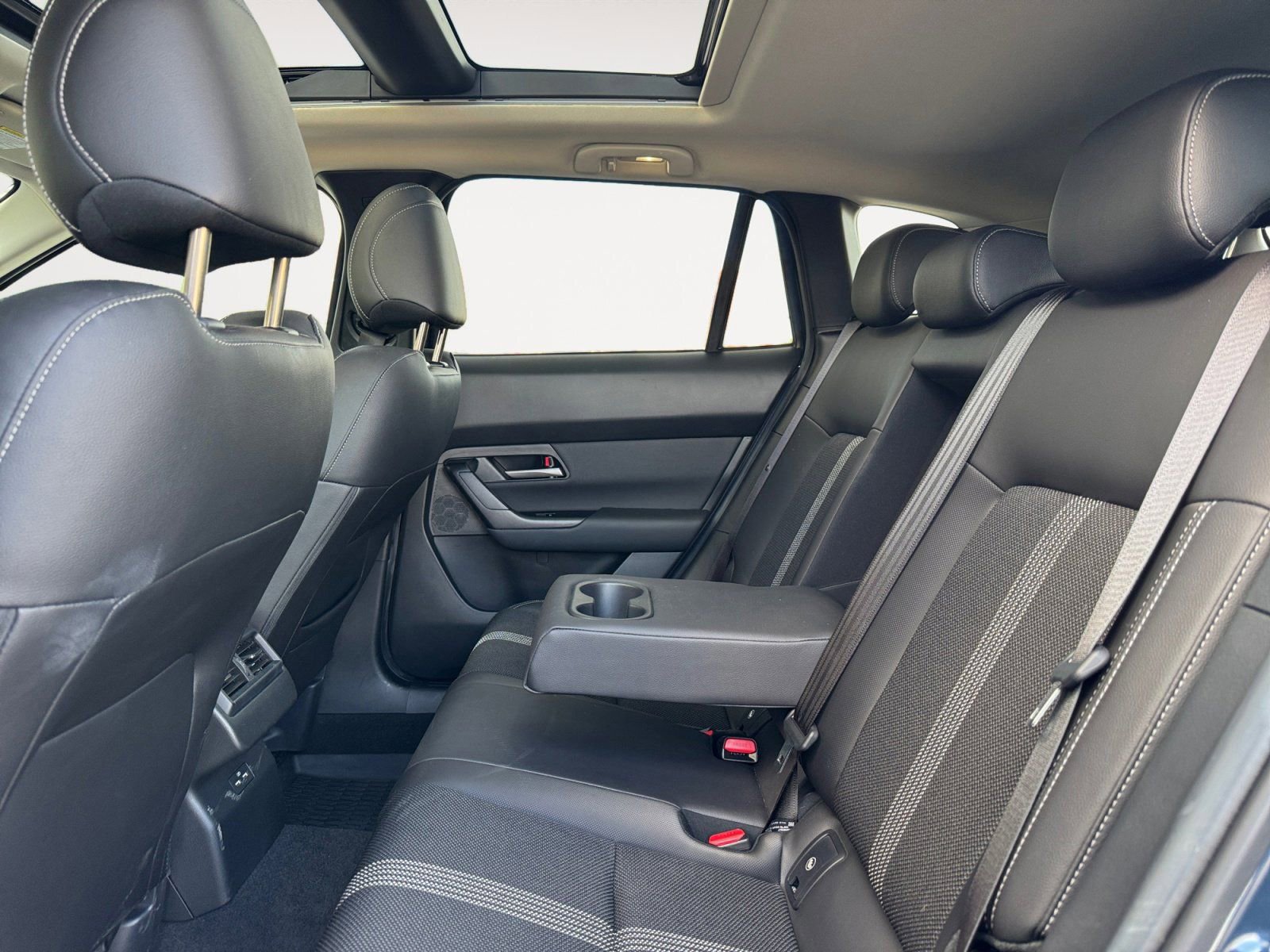 Used 2024 MAZDA CX-50 AWD 2.5 S w/ Weather Package image 13