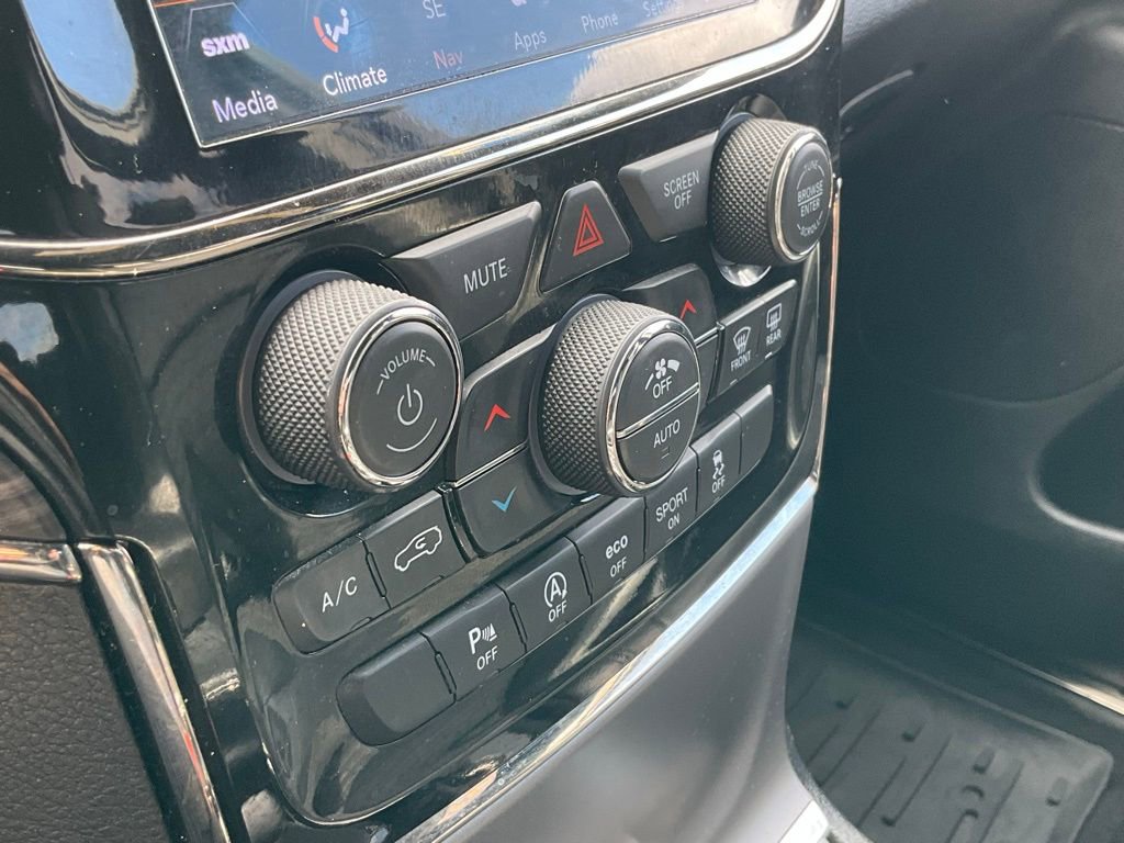 Used 2020 Jeep Grand Cherokee Limited X image 5