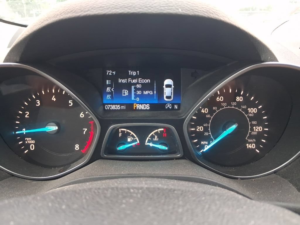 Certified 2018 Ford Escape SE w/ SE Sync 3 Package AWD/4WD image 5