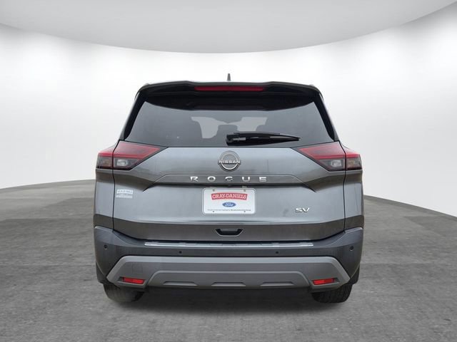 Used 2023 Nissan Rogue SV image 3
