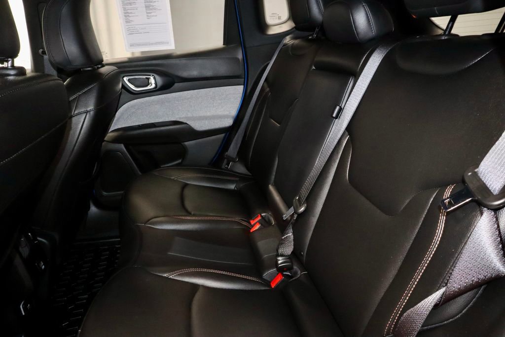 Used 2024 Jeep Compass Latitude AWD/4WD image 22