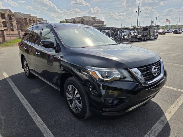 Used 2019 Nissan Pathfinder SV AWD/4WD image 9