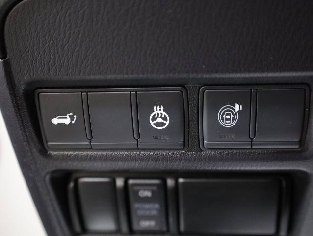 Used 2022 Nissan Armada Platinum AWD/4WD image 36