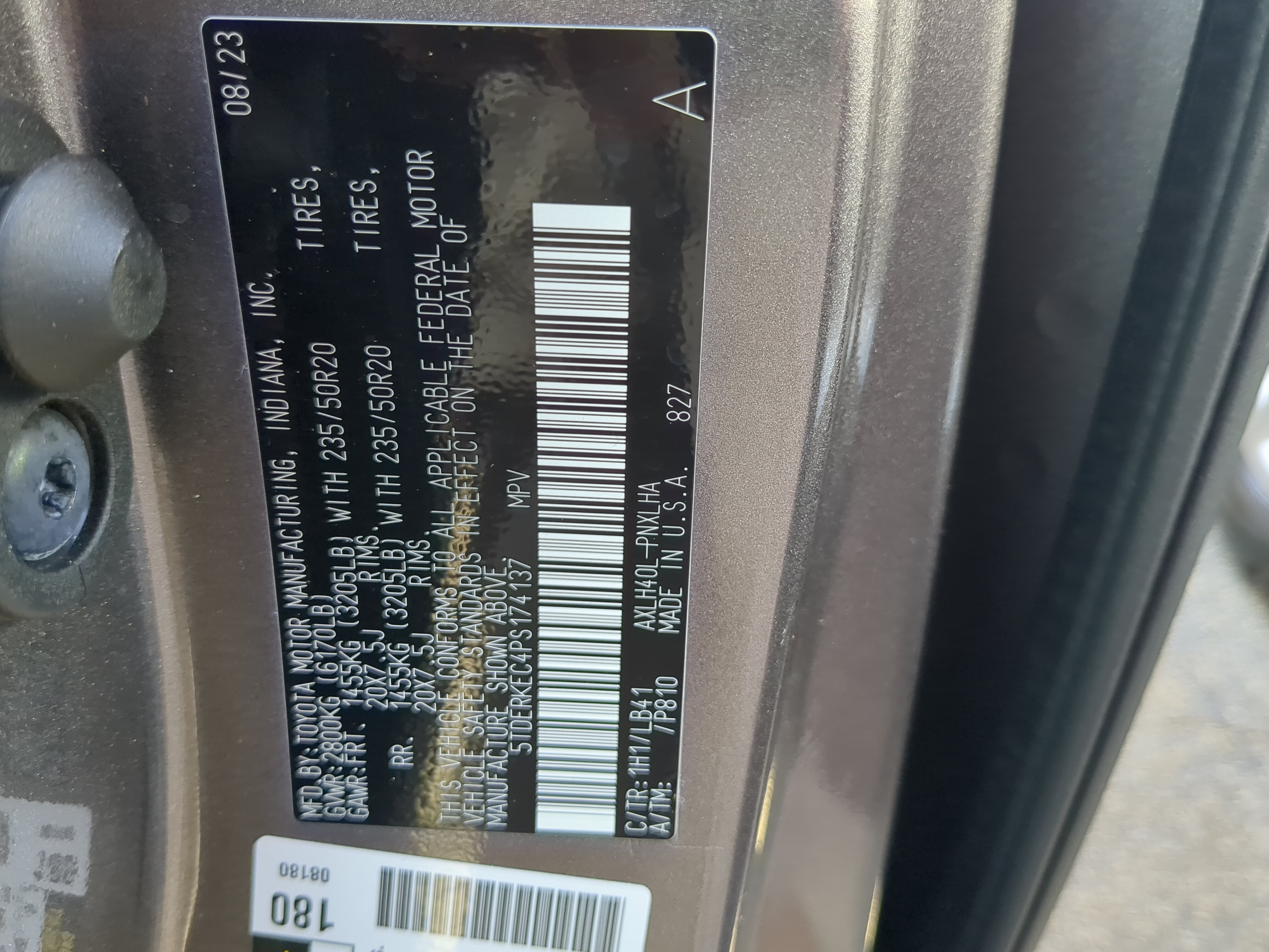 Used 2023 Toyota Sienna Platinum FWD image 29