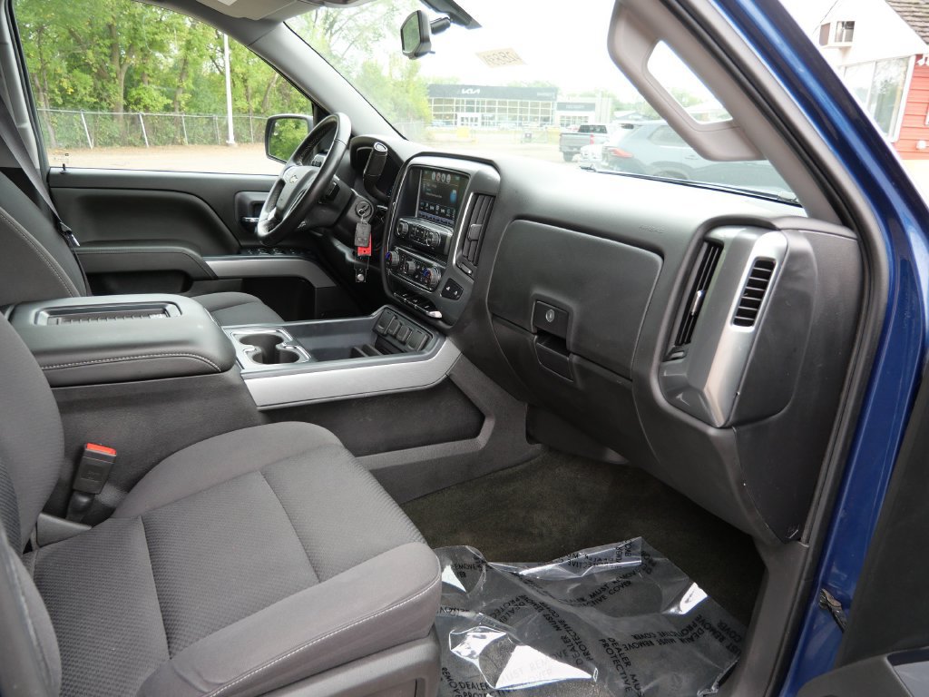 Used 2017 Chevrolet Silverado 1500 LT w/ All Star Edition AWD/4WD image 11