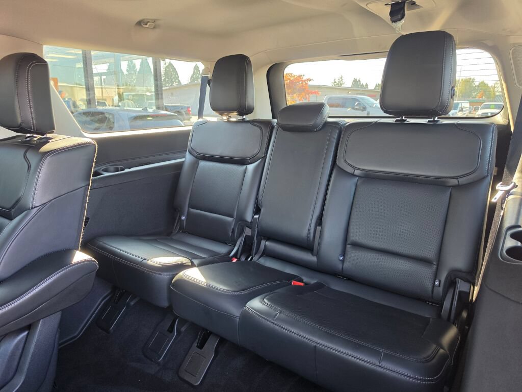 Certified 2025 Ford Expedition Max Platinum AWD/4WD image 13