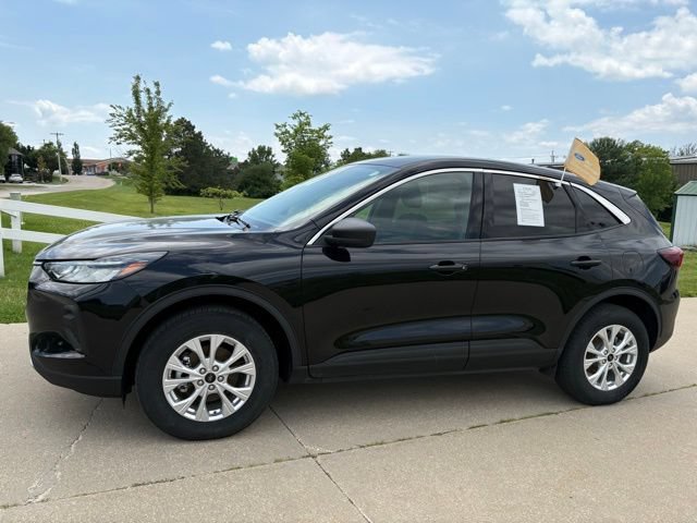 Certified 2024 Ford Escape Active AWD/4WD video 1