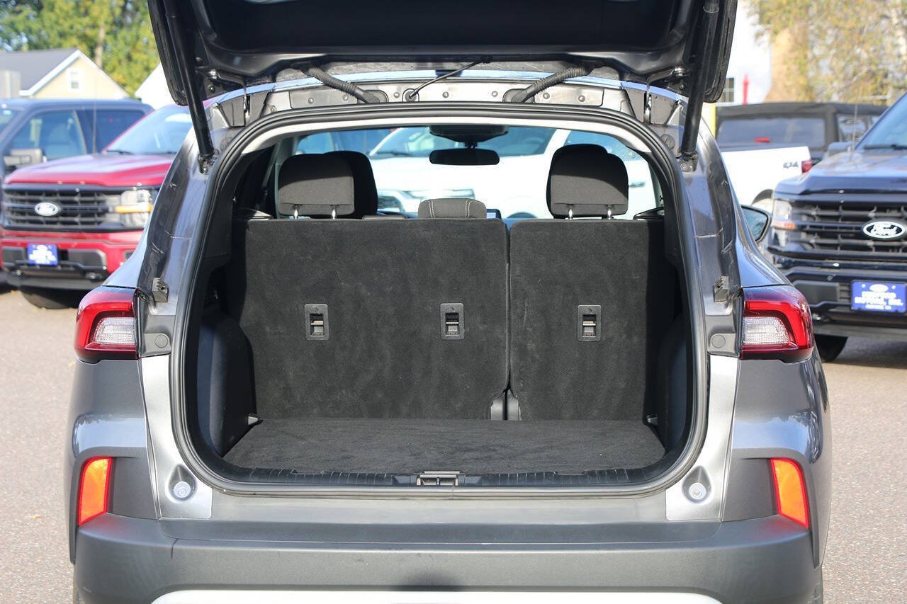 Certified 2024 Ford Escape Active AWD/4WD image 12