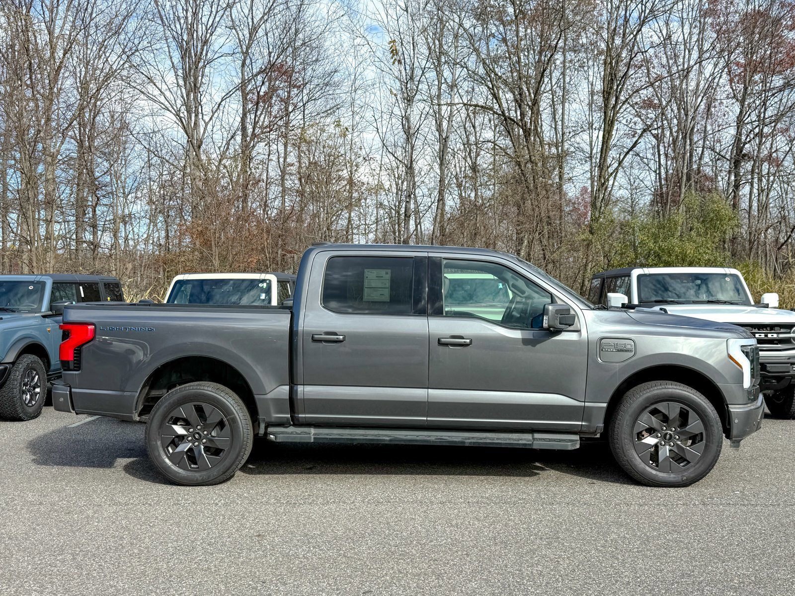 Certified 2022 Ford F150 Lightning Lariat image 2