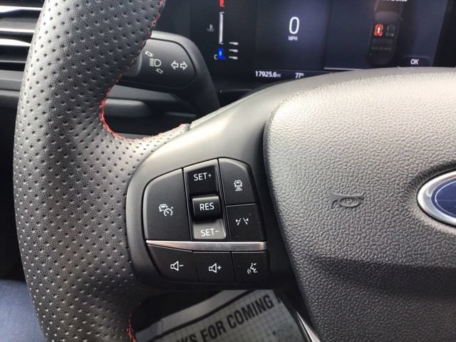 Certified 2023 Ford Escape ST-Line w/ Tech Pack #1 AWD/4WD image 13