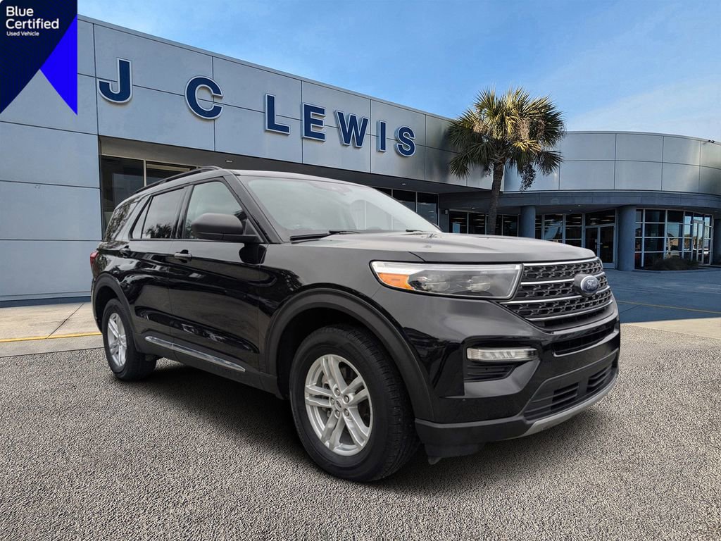 Certified 2023 Ford Explorer XLT w/ Equipment Group 202A image 7