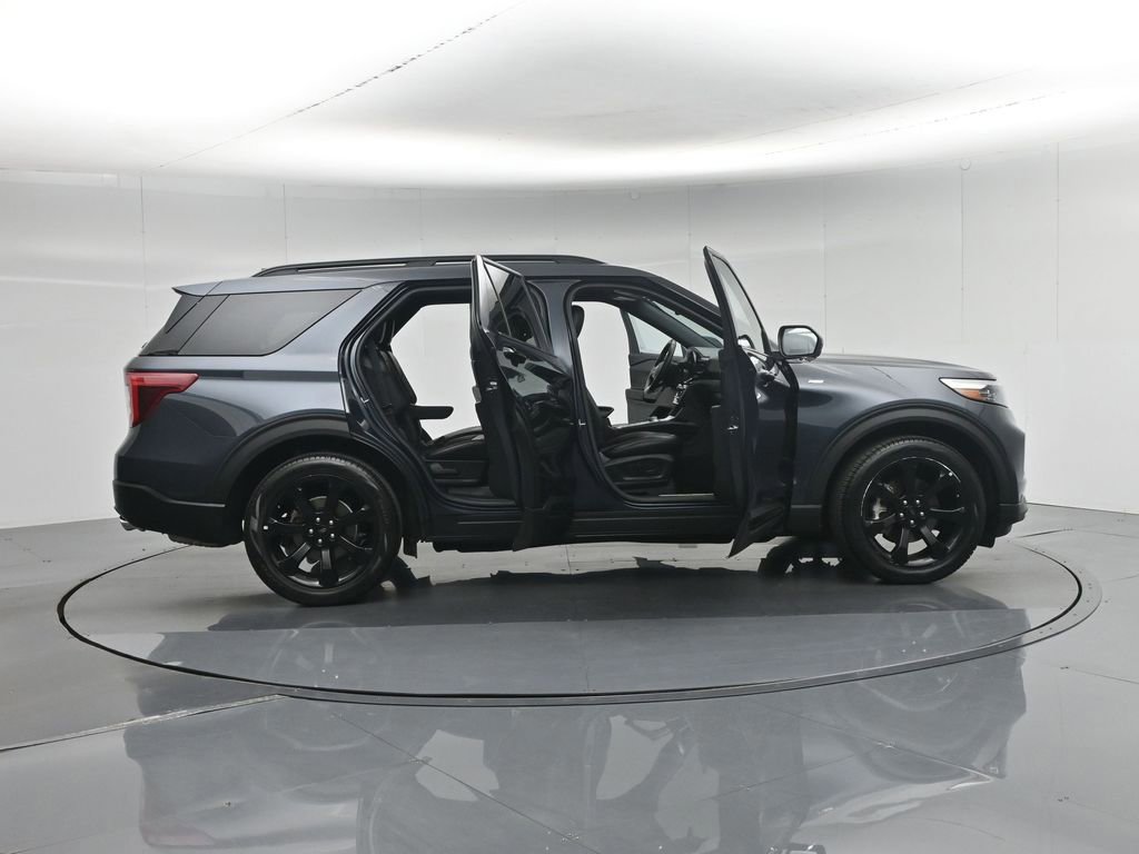 Certified 2023 Ford Explorer ST-Line w/ Class IV Trailer Tow Package RWD image 34