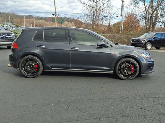 Used 2017 Volkswagen GTI SE image 12