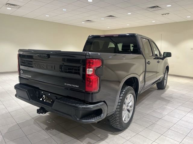 Used 2022 Chevrolet Silverado 1500 Custom w/ LPO, Dark Essentials Package image 4