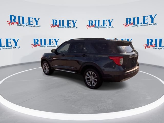 Certified 2023 Ford Explorer XLT w/ Equipment Group 202A AWD/4WD image 9