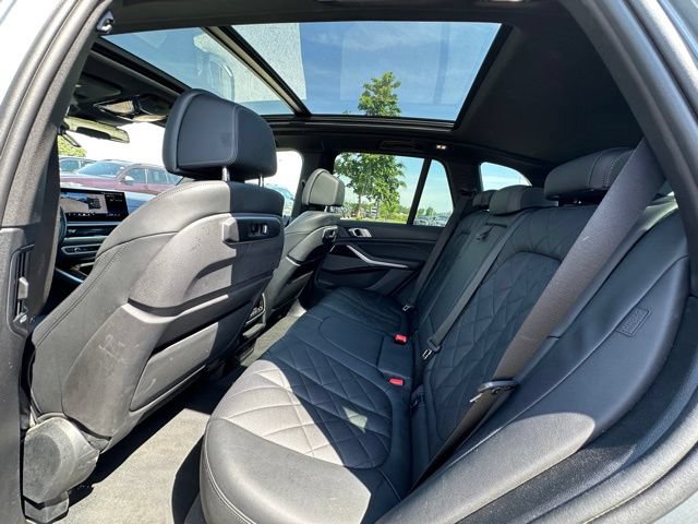 Used 2024 BMW X5 xDrive40i AWD/4WD image 14