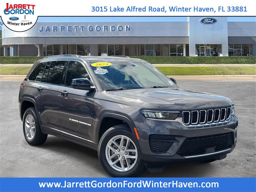 Used 2024 Jeep Grand Cherokee Laredo X image 4