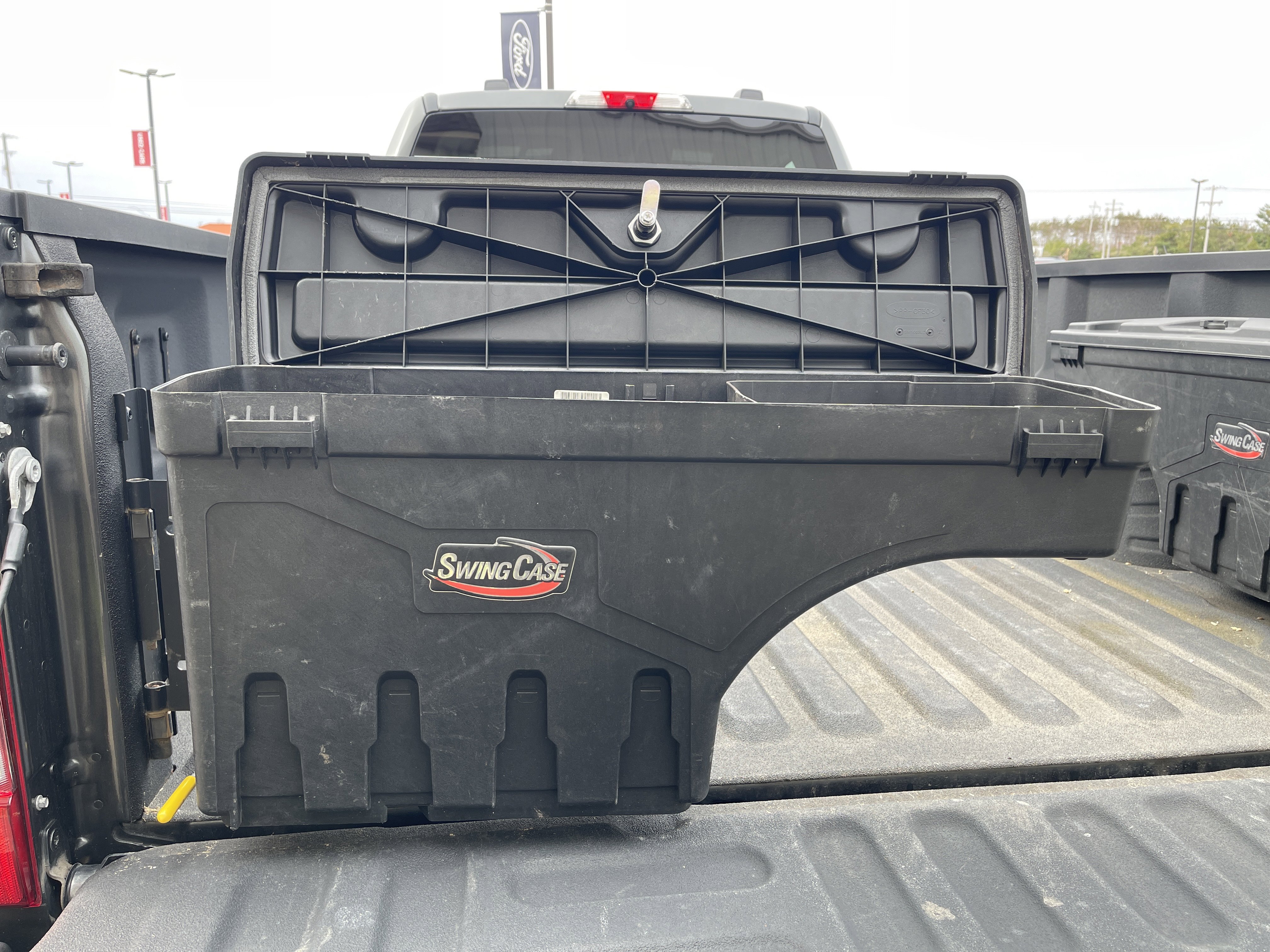 Certified 2020 Ford F350 XL w/ Power Equipment Group AWD/4WD image 11