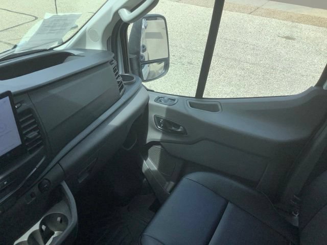 Certified 2026 Ford Transit 250 Low Roof w/ Exterior Upgrade Package RWD image 17