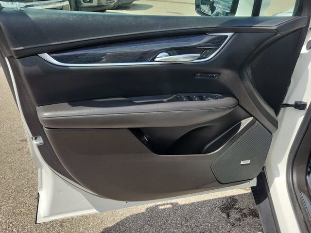 Used 2022 Cadillac XT5 Premium Luxury FWD image 24